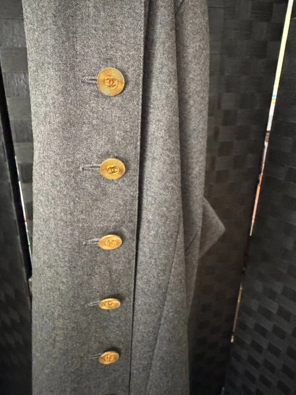 Vintage Chanel Midi skirt. Size FR 44- US 12.